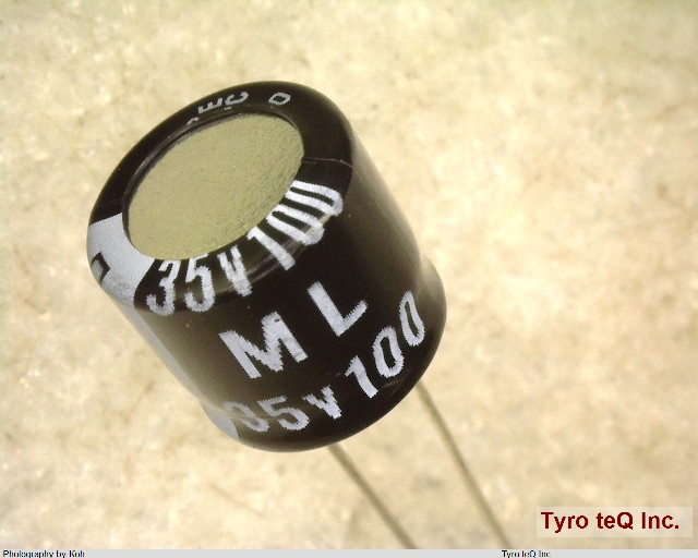 35ML100MEFC8X7.5