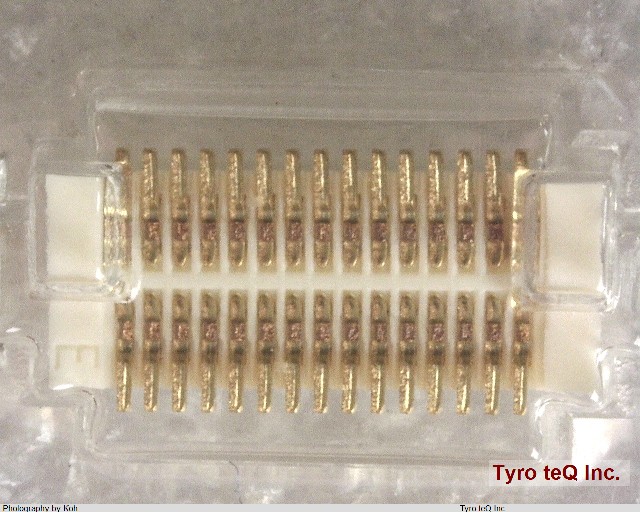 DF12E(3.0)-30DP-0.5V(81)