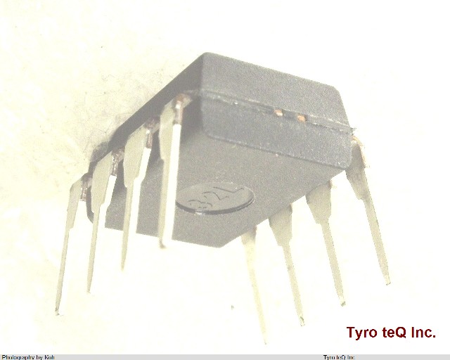 NJM2073D