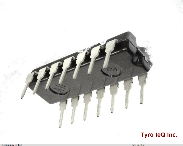 HD74HC00P