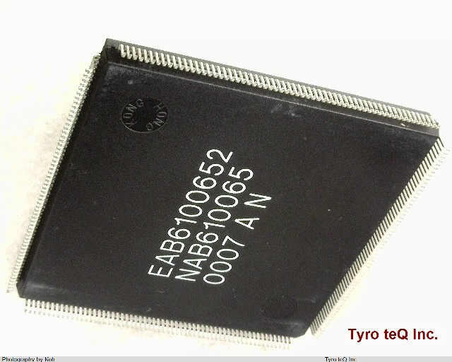 EP20K200EQC2401X