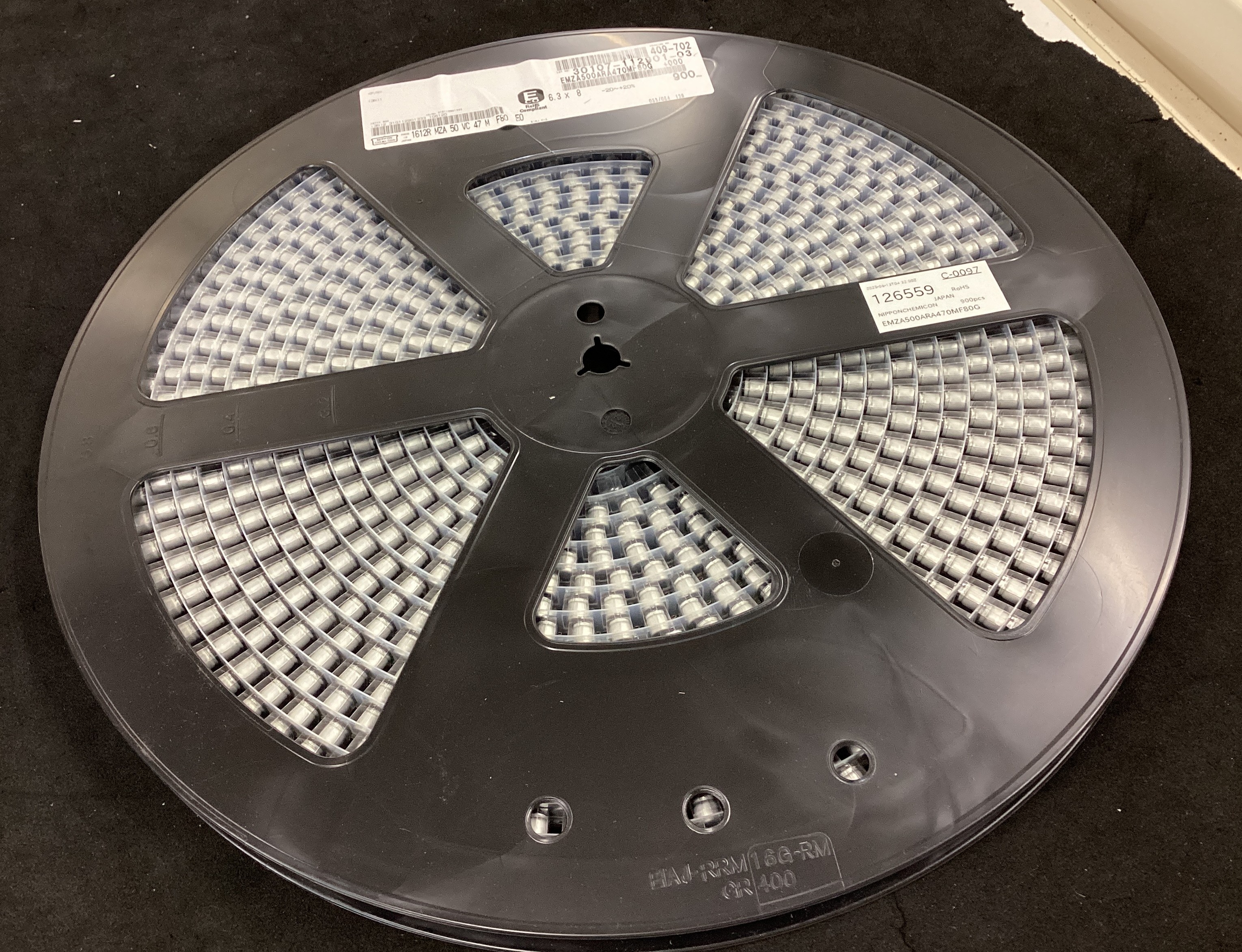 EMZA500ARA470MF80G