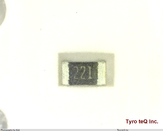 MCR03EZPJ221