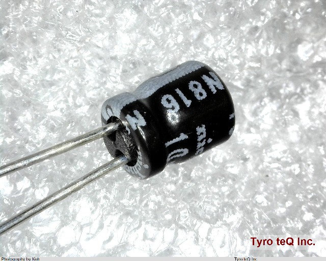 UMA1C100MDD