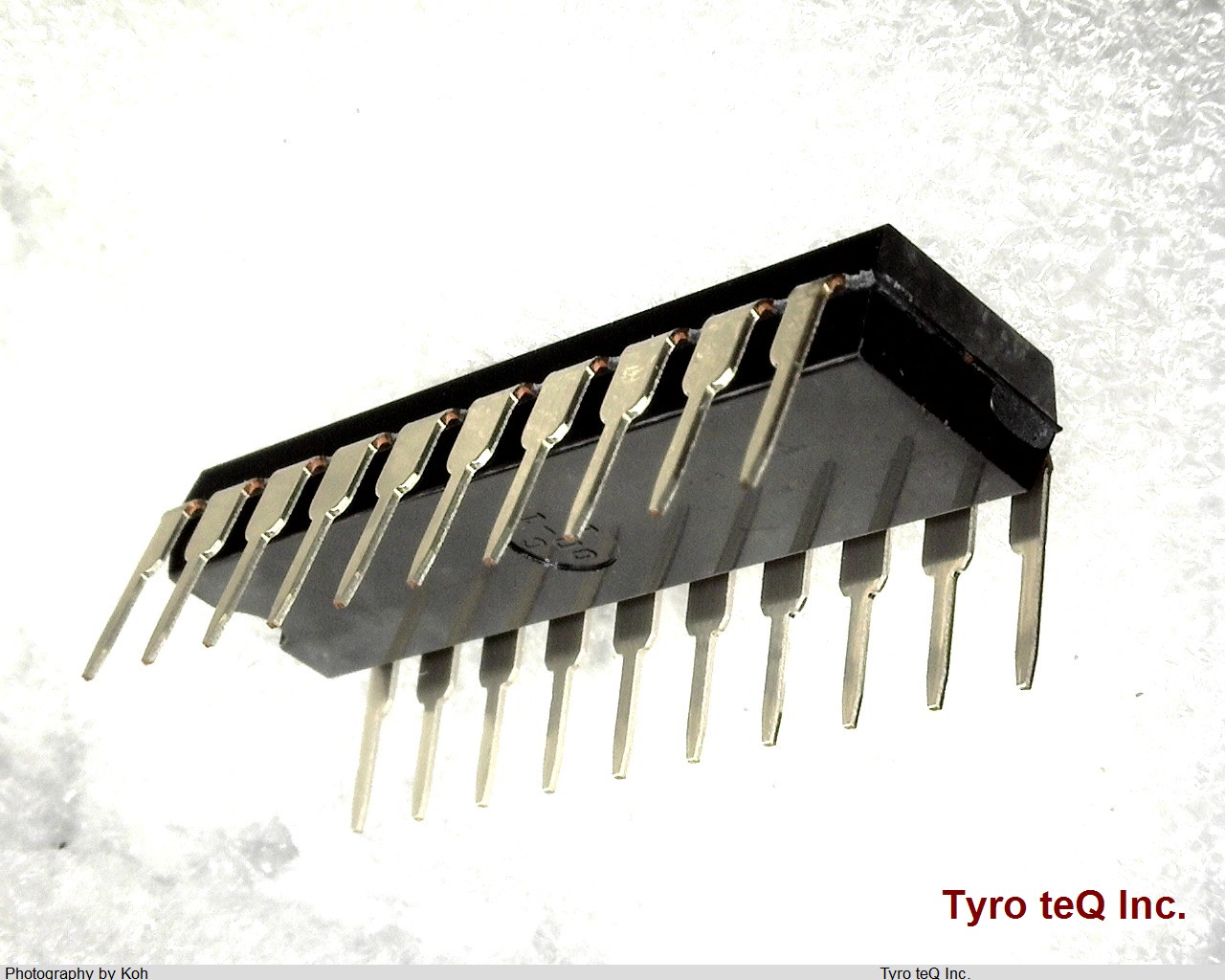 TC74AC245P(F)
