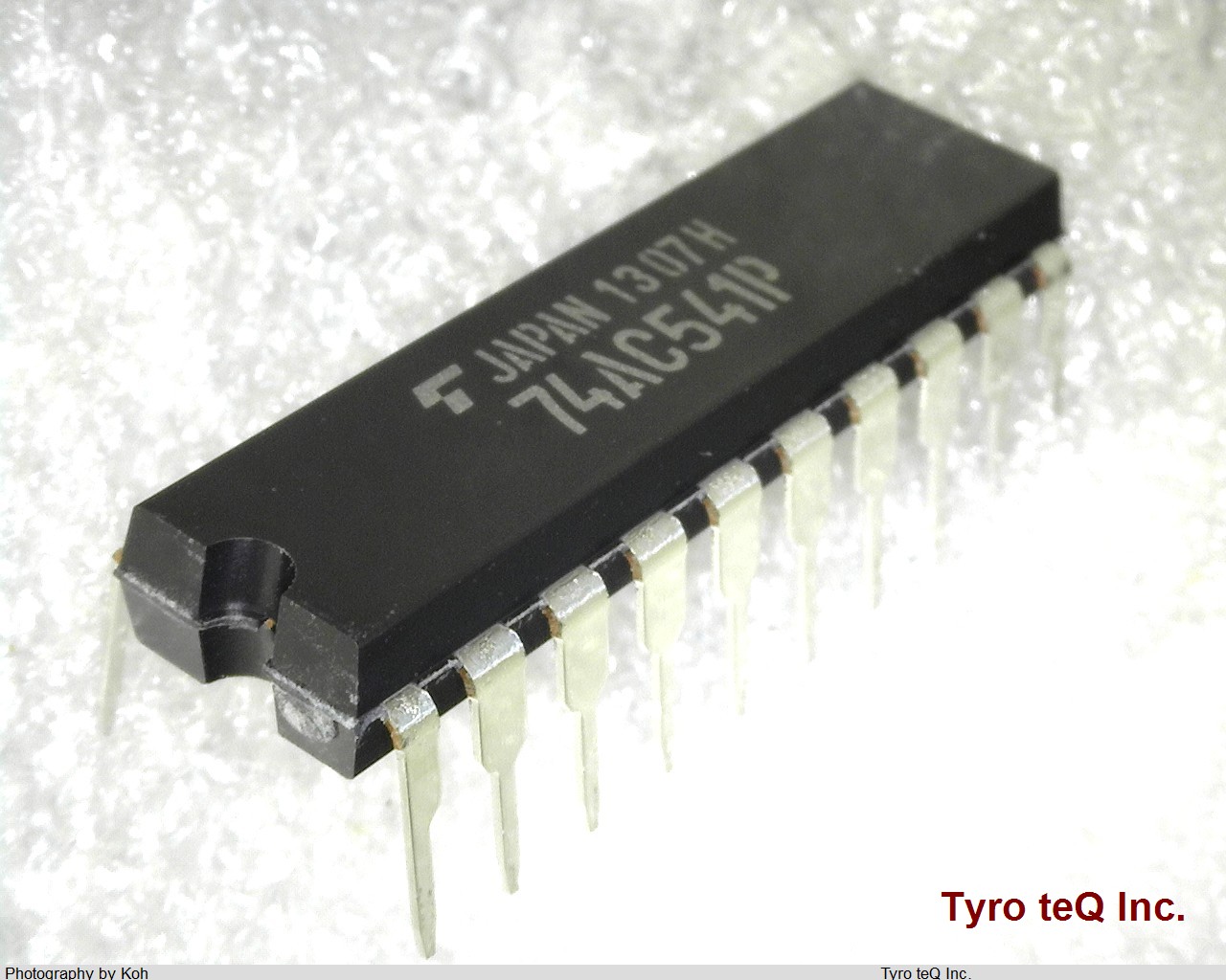 TC74AC541P(F)
