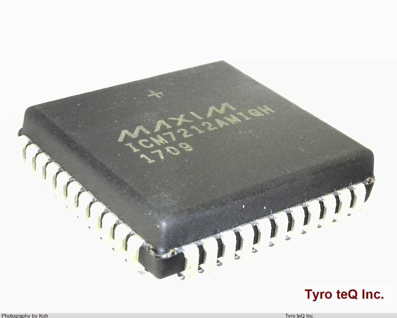 ICM7212AMIQH