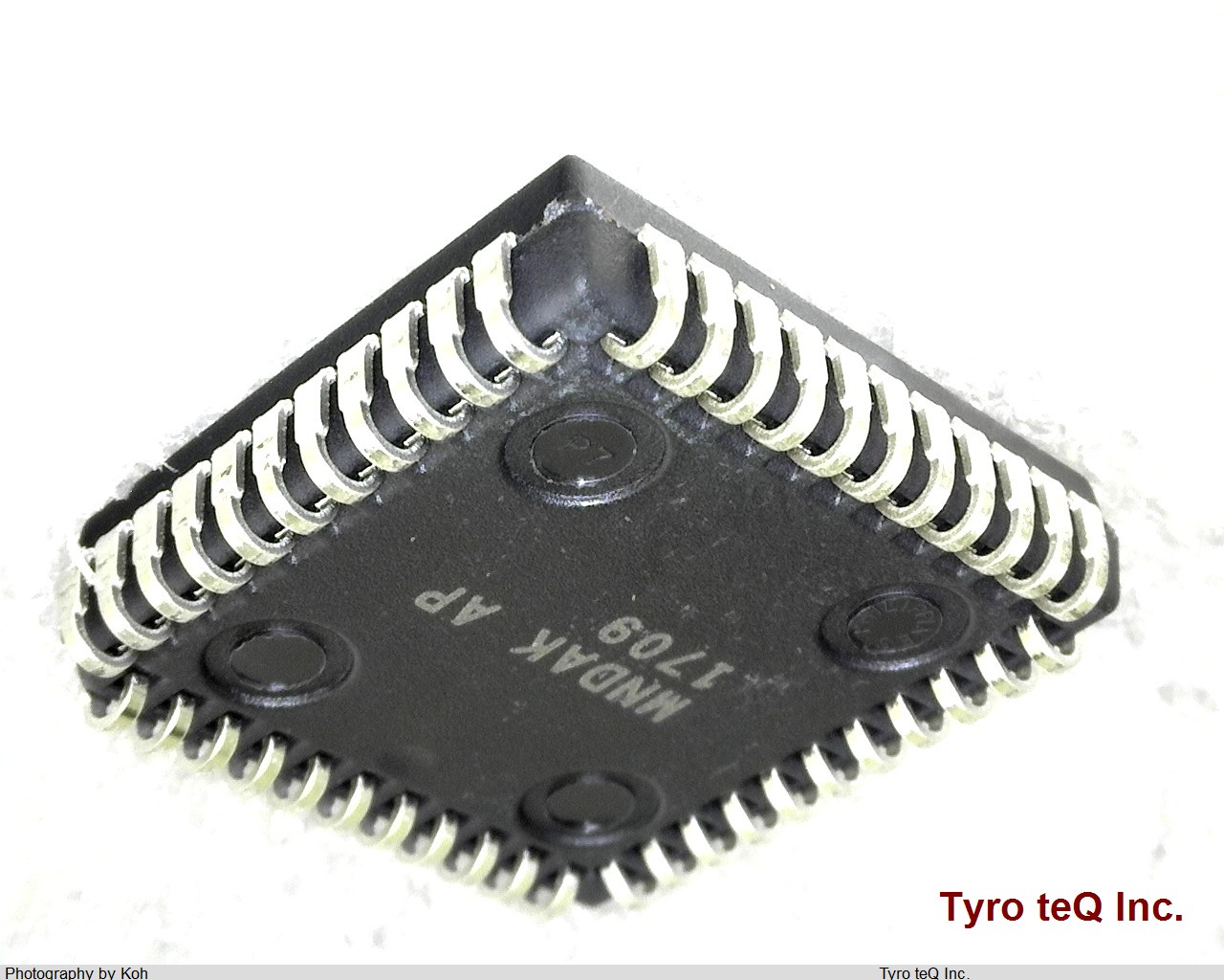 ICM7212AMIQH