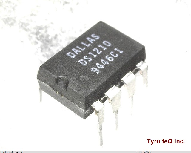 DS1210