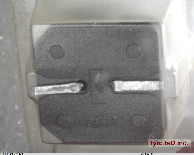 UWX0J221MCR1GB