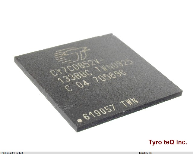 CY7C0852V133BBC