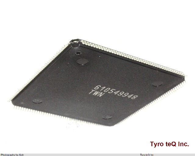 CY7C0852V-133AXC