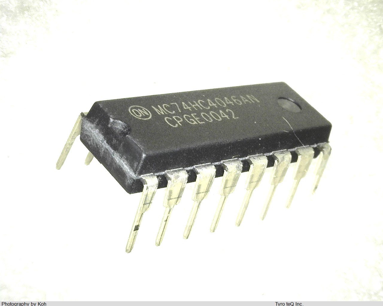 MC74HC4046AN