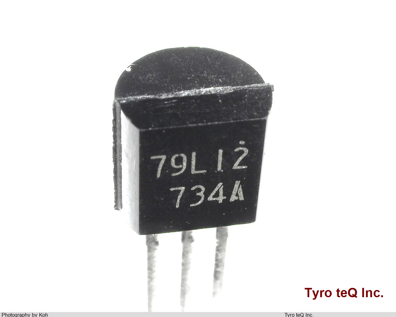 UPC79L12J-A