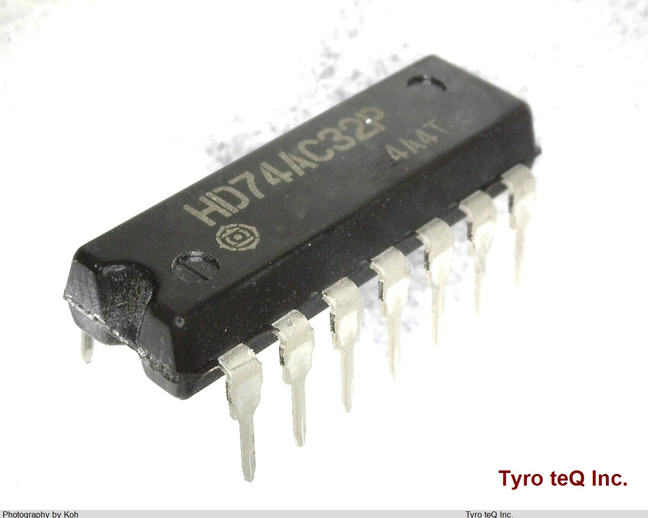 HD74AC32P