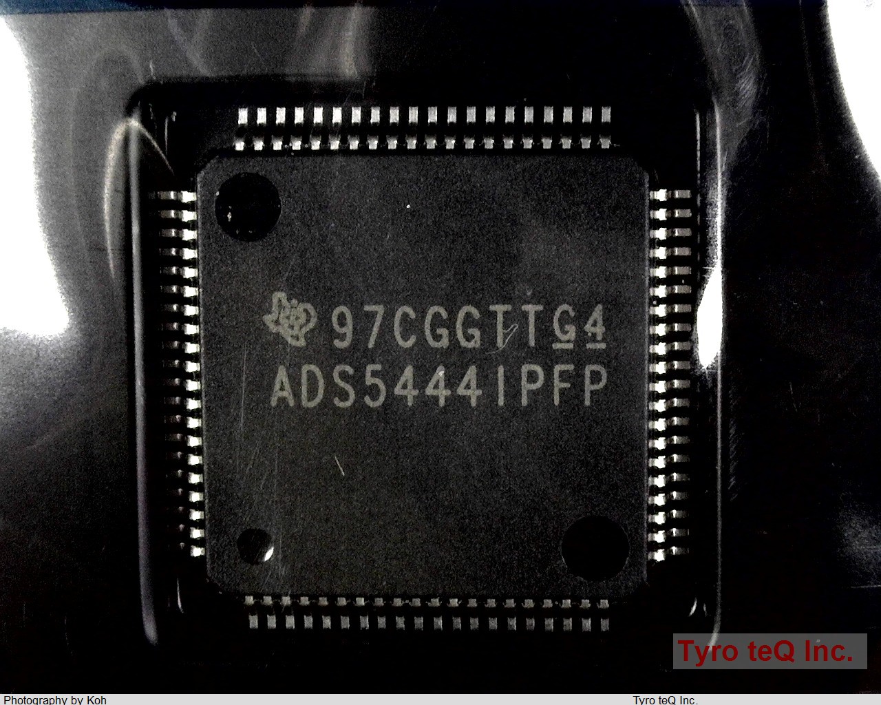 ADS5444IPFP