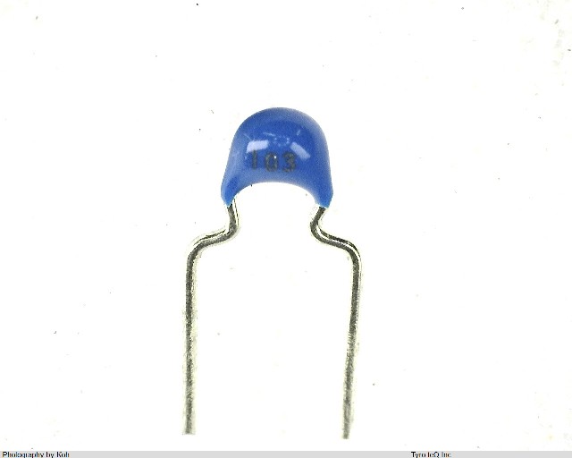 FK28X7R1H103KN000