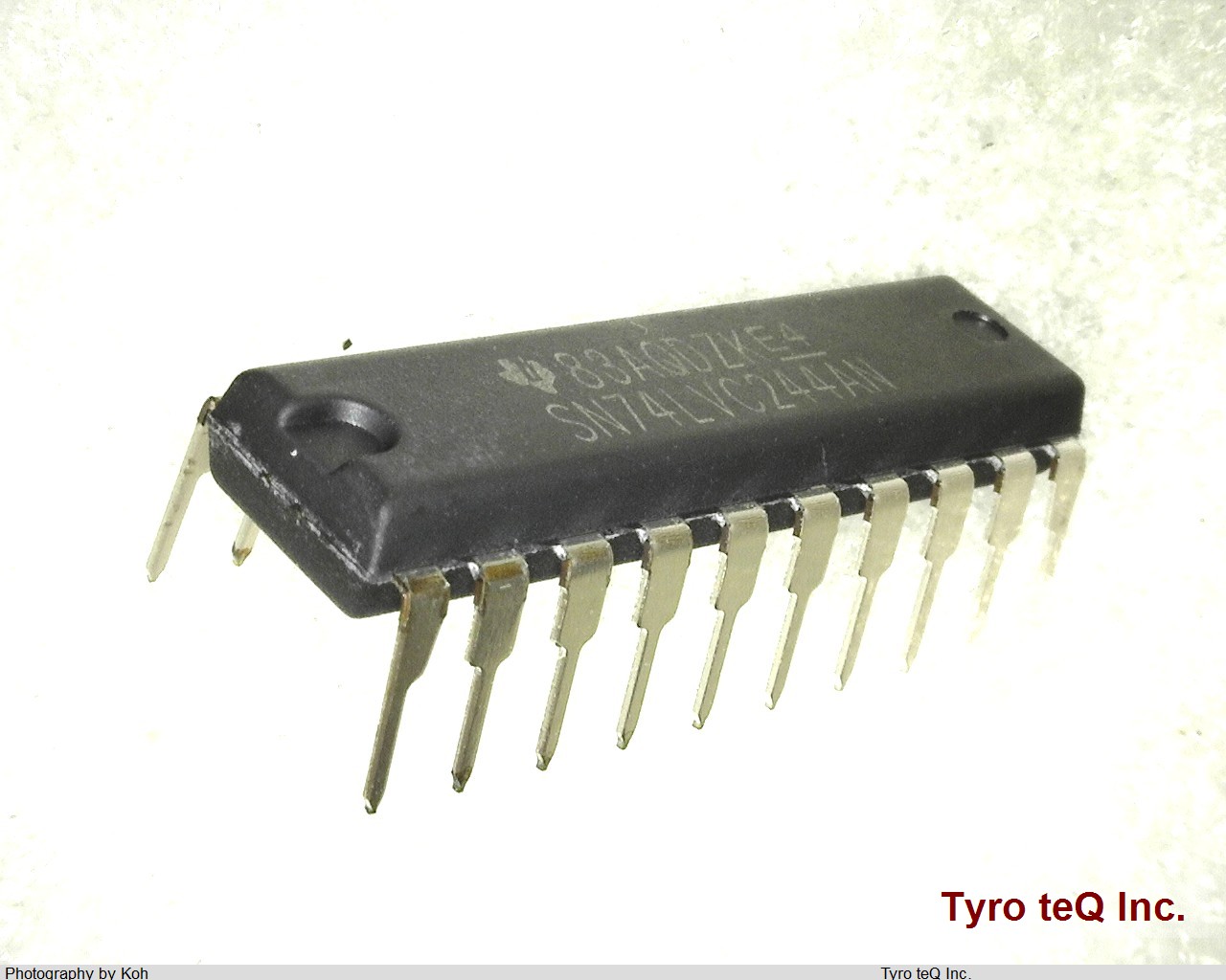 SN74LVC244AN