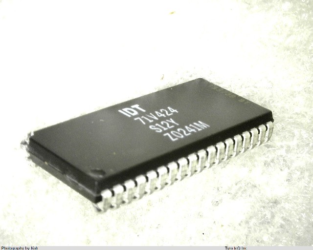 IDT71V424S12Y