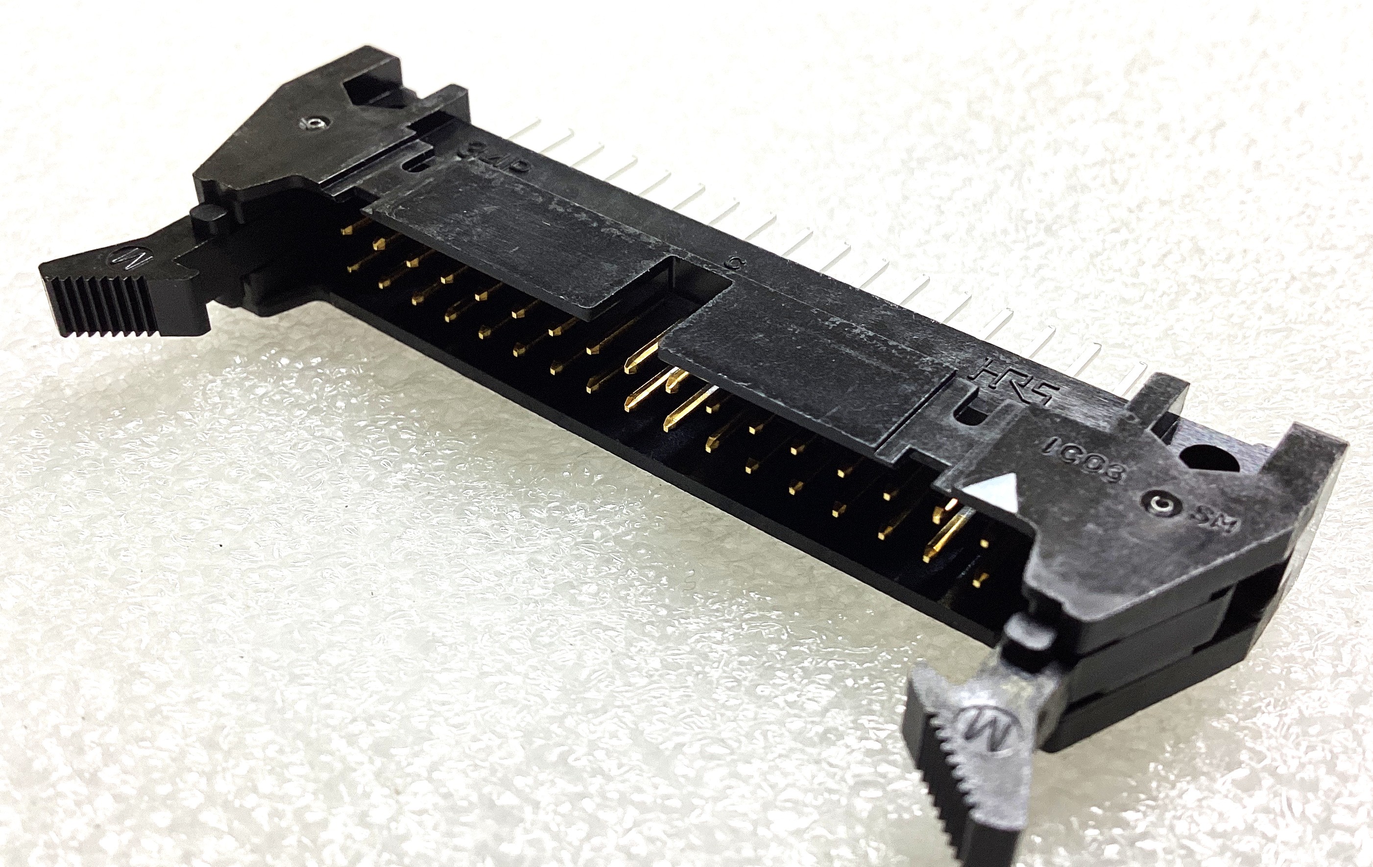 HIF3CA-34PA-2.54DSA(63)