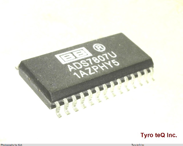 ADS7807U
