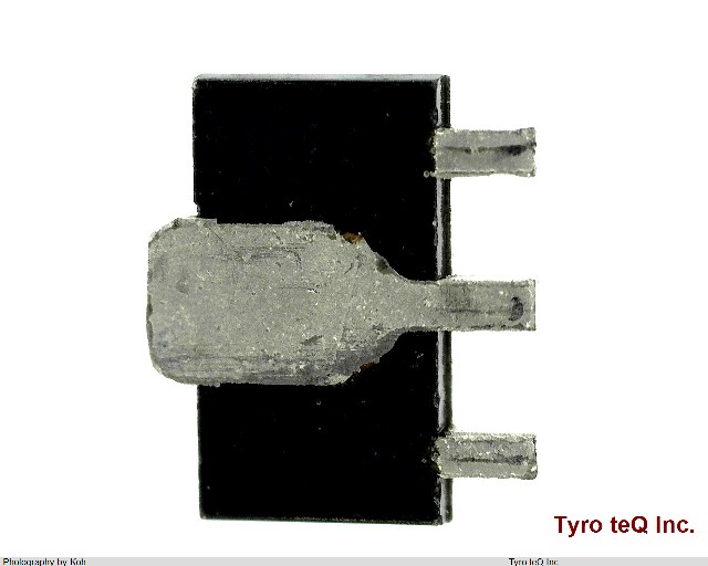 NJM79L05UA