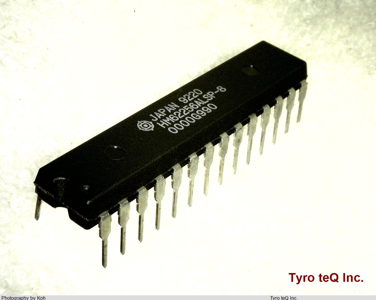 HM62256ALSP-8