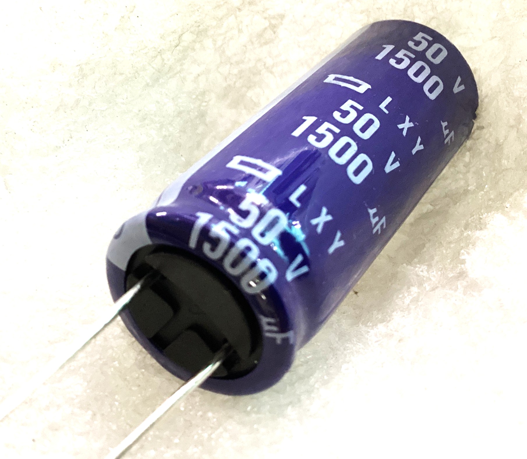 ELXY500ELL152ML40S