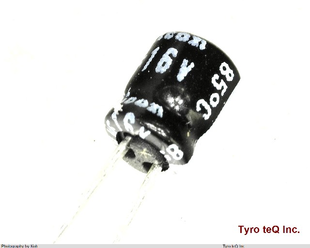 UMA1C100MDD