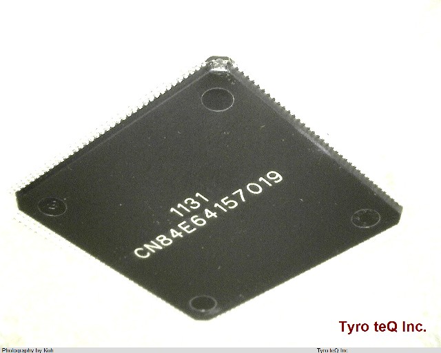 LCMX0640C-3TN144C