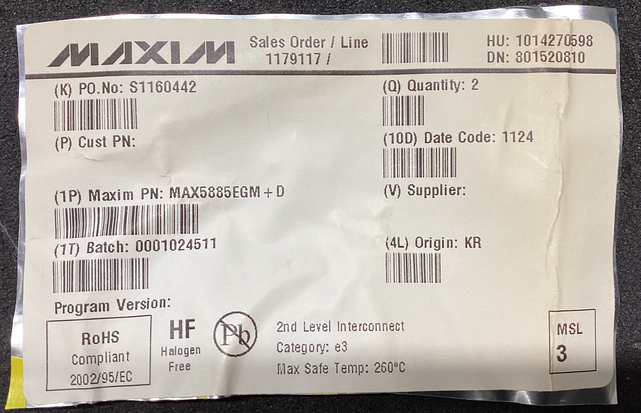 MAX5885EGM+D