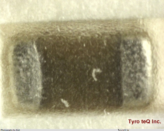 GRM188R71C104KA01D