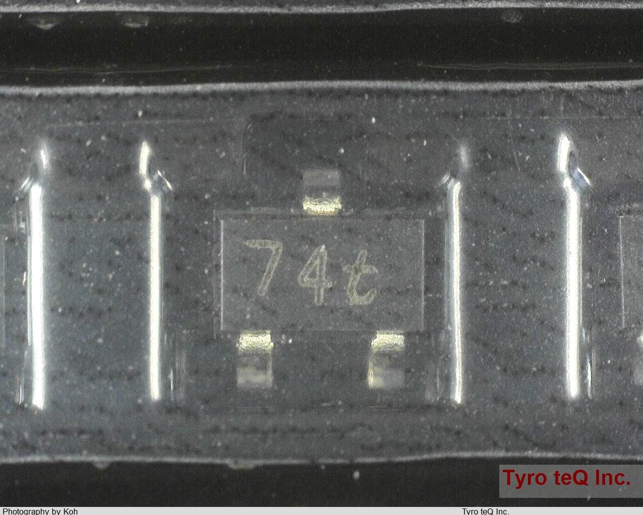 BAS70-04W115
